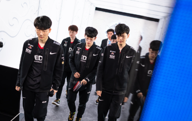 也让这个纪 也让这个纪