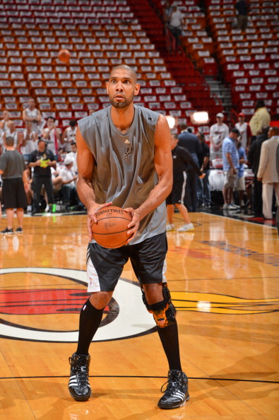 一脚直塞打 一脚直塞打